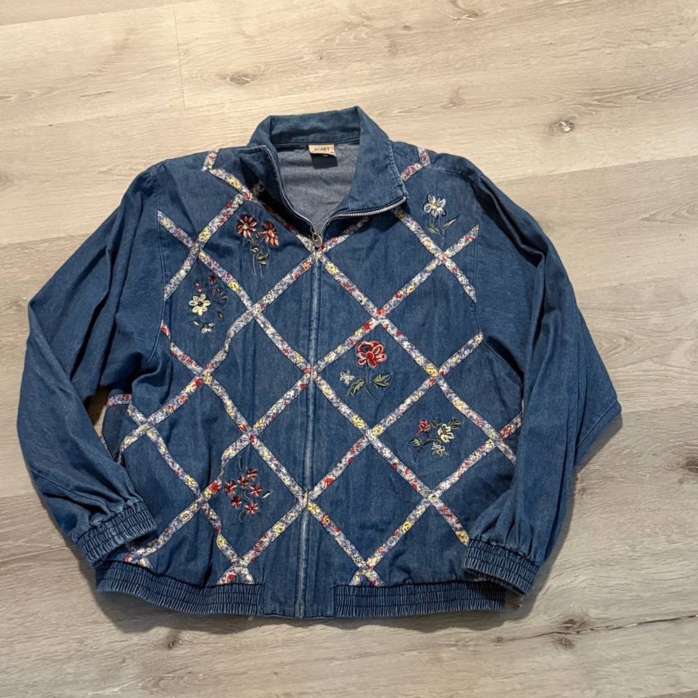 Vintage Embroidered Denim Zip Jacket‎